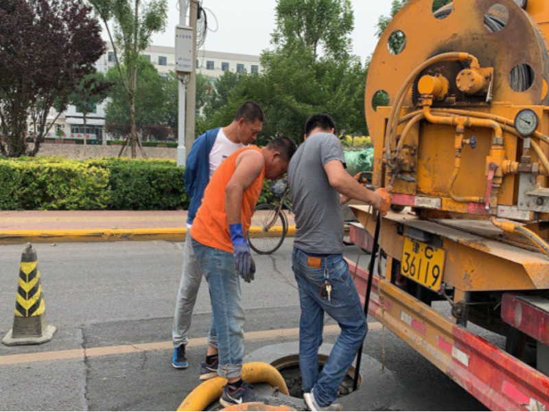 沈阳沈北新区专业清掏化粪池，抽下水井，高压清洗工业