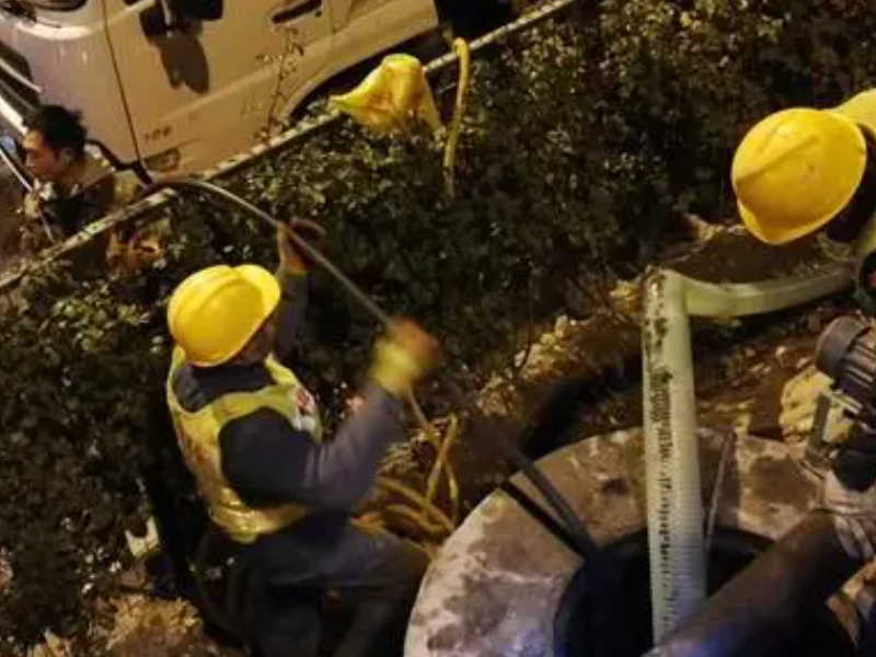 沈北新区抽粪抽污水清运泥浆清理化粪池疏通污水管道