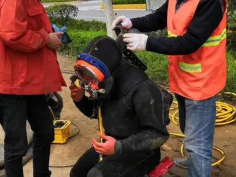 沈阳沈北新区抽化粪池 吸下水井 清理化粪池